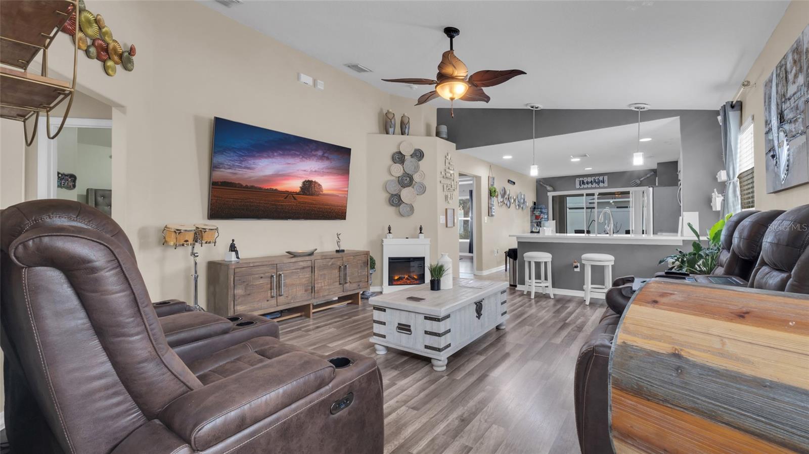 7120 FOREST MERE DR — photo 10