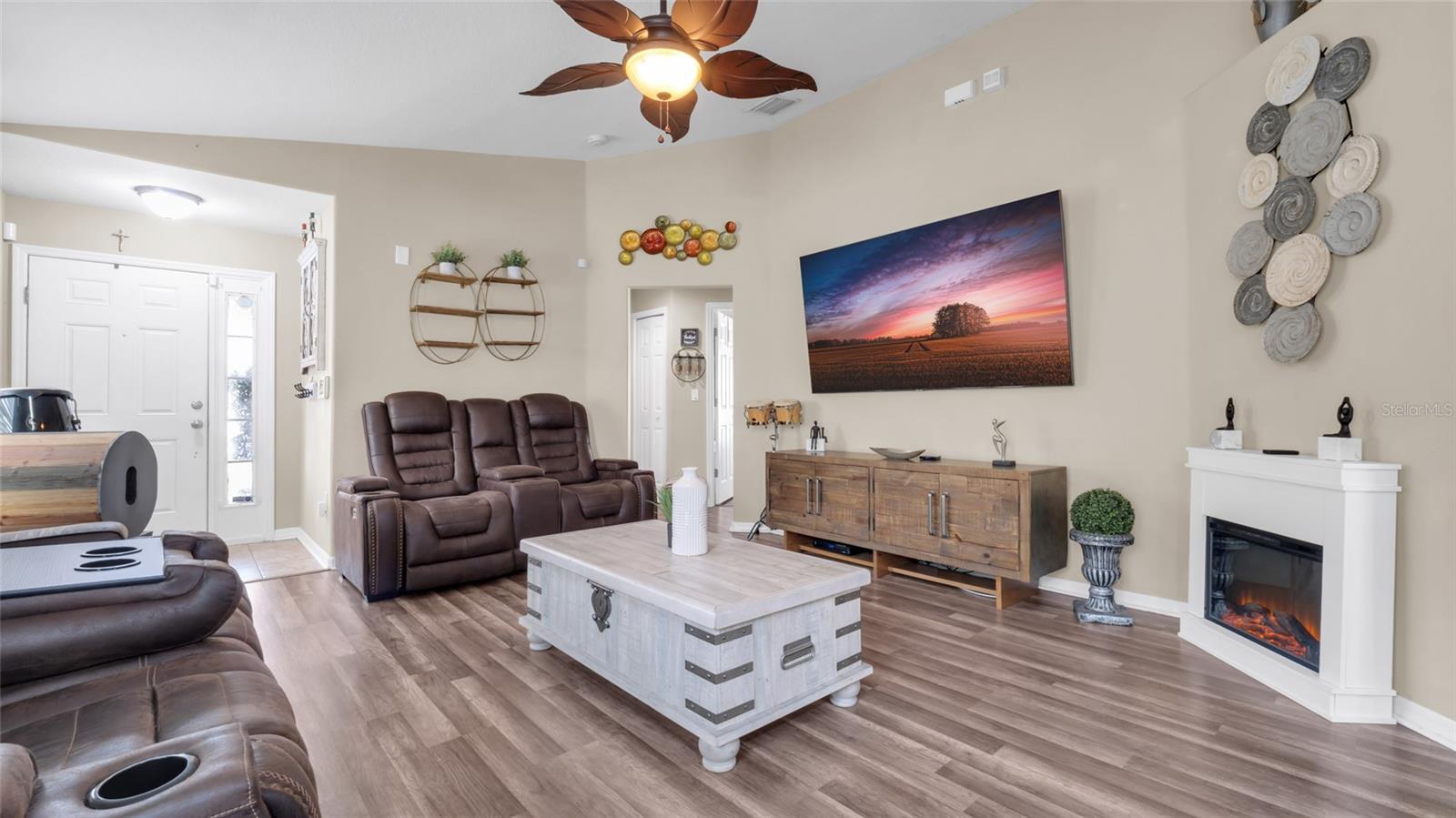7120 FOREST MERE DR — photo 25