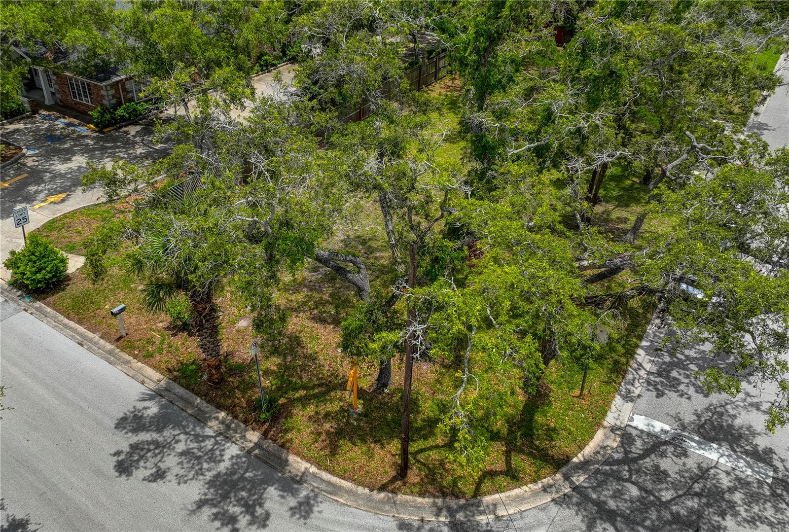 1001 PINELLAS ST — photo 2