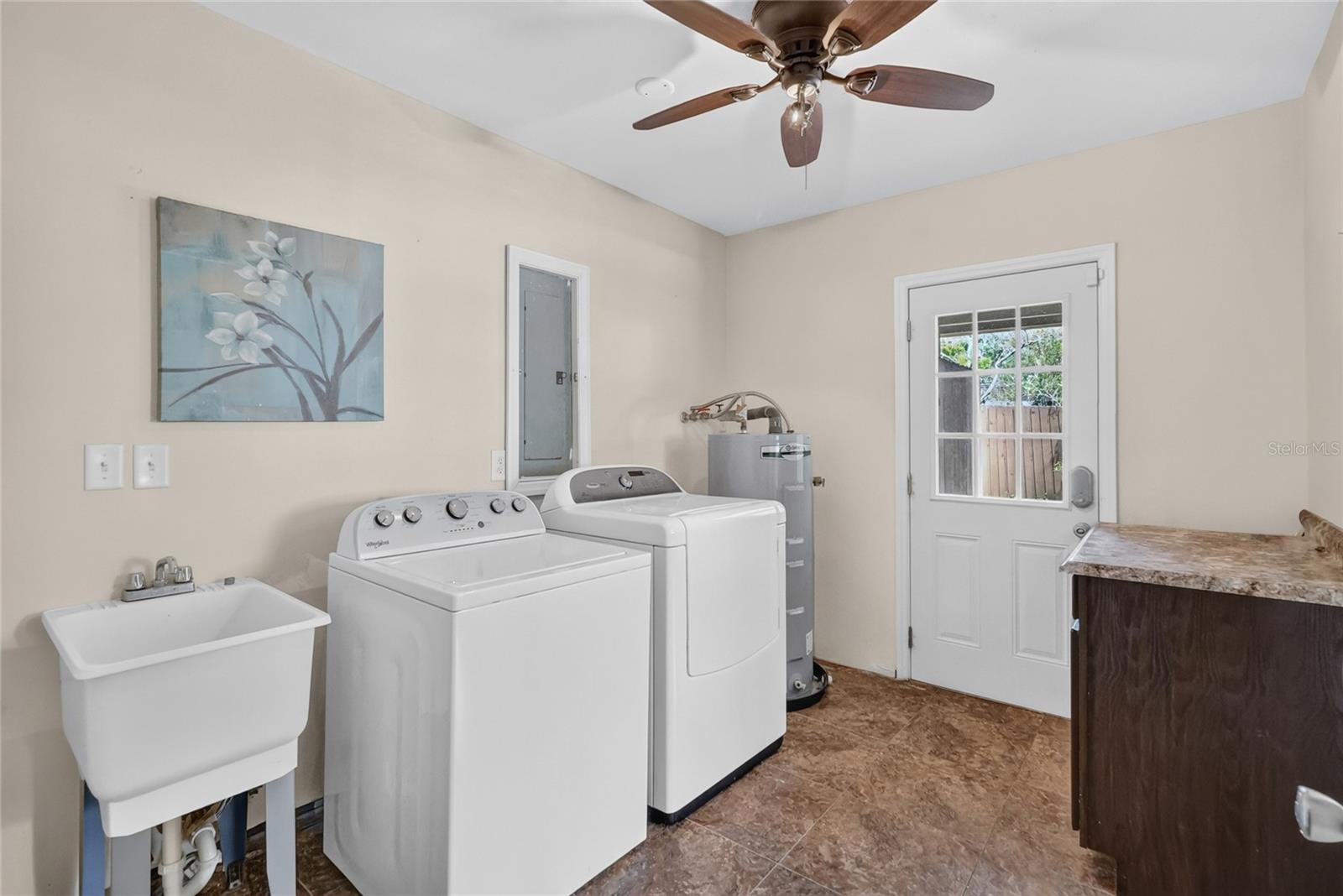3011 LAKE ELLEN DR — photo 38