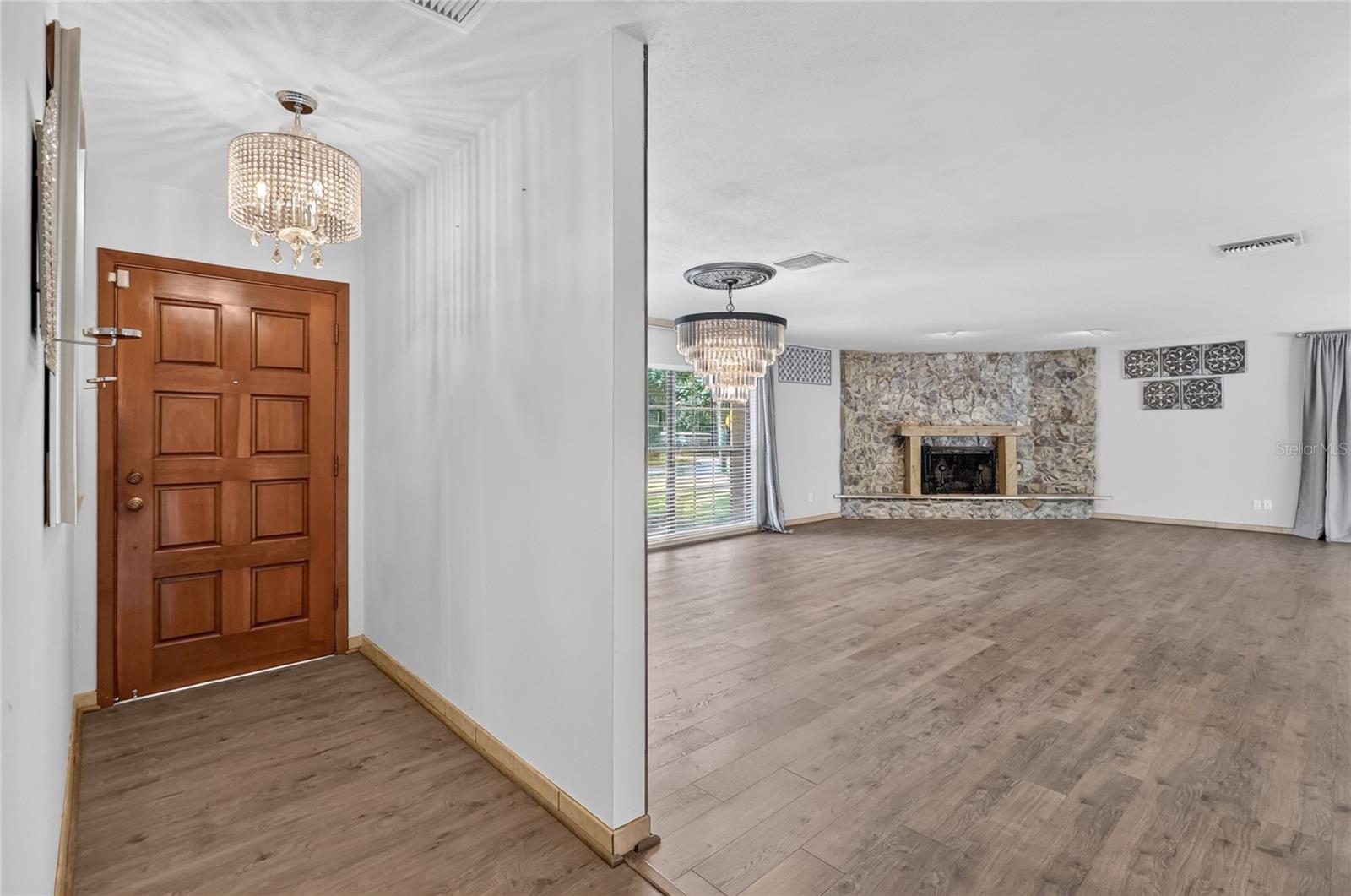 3011 LAKE ELLEN DR — photo 15