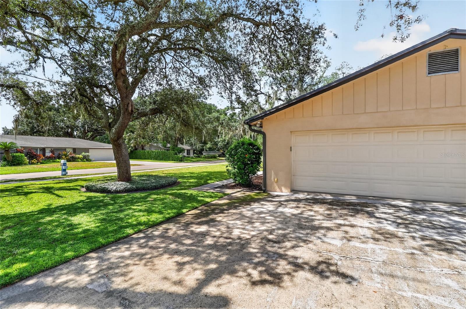 3011 LAKE ELLEN DR — photo 46