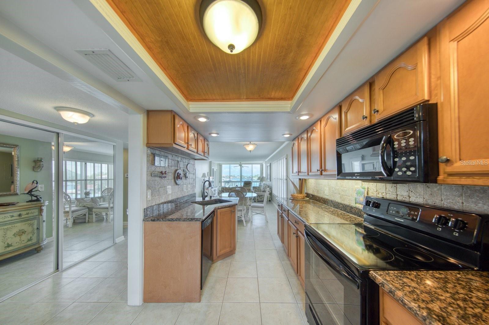 105 ISLAND WAY #138 — photo 14