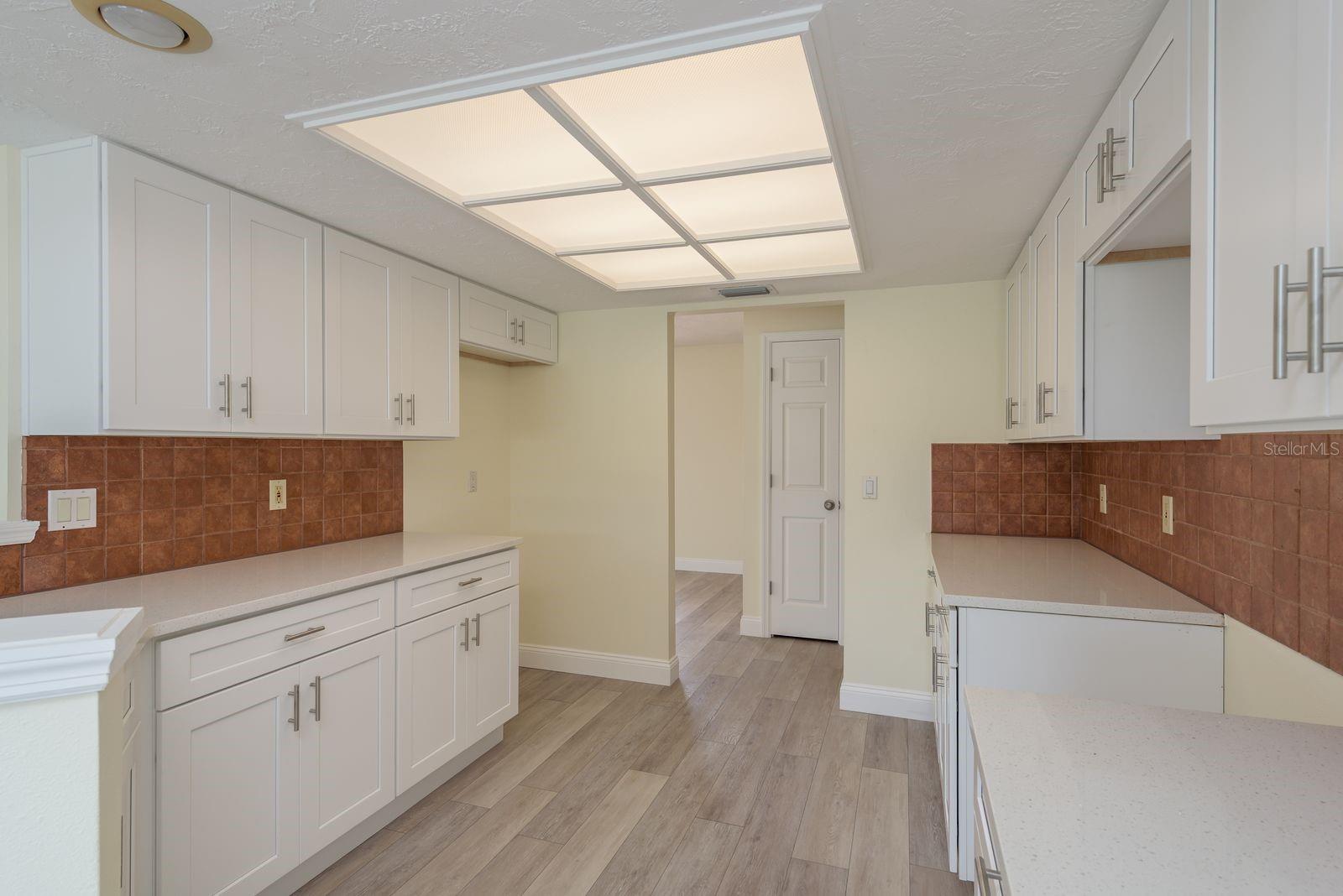 5008 GLENN DR — photo 21