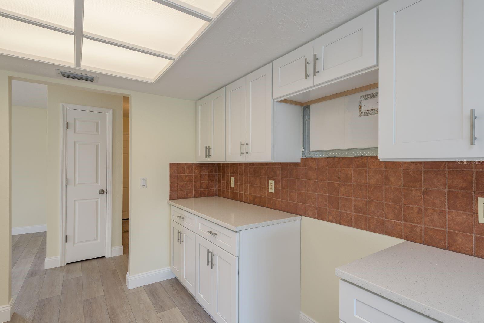 5008 GLENN DR — photo 22