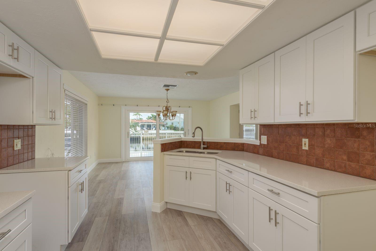 5008 GLENN DR — photo 23