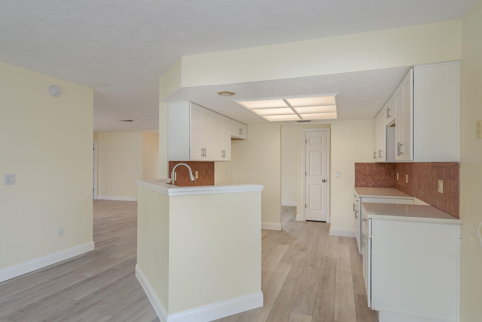 5008 GLENN DR — photo 20