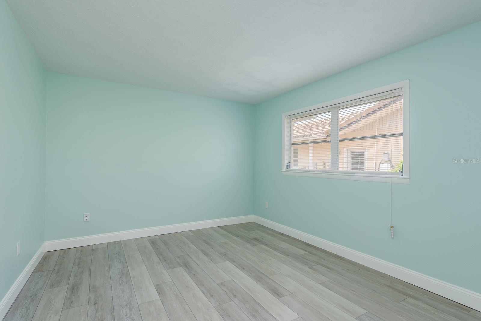 5008 GLENN DR — photo 29