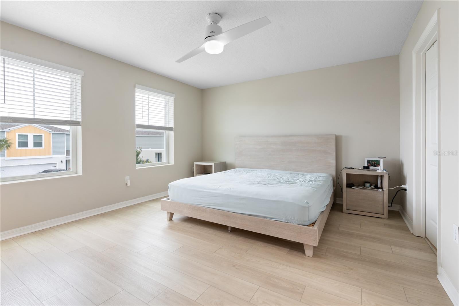 5528 SUMMER SUNSET DR — photo 20