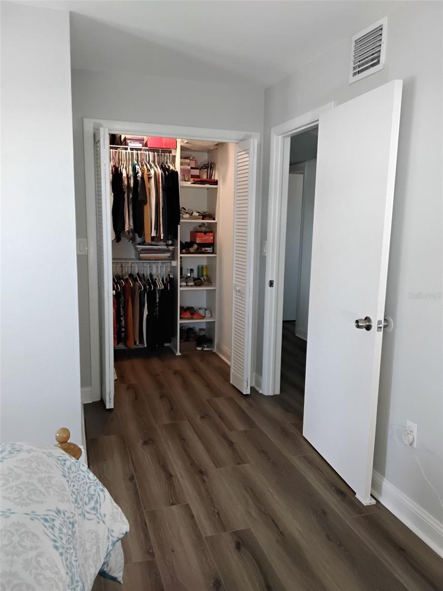 702 CYPRESS PL — photo 14