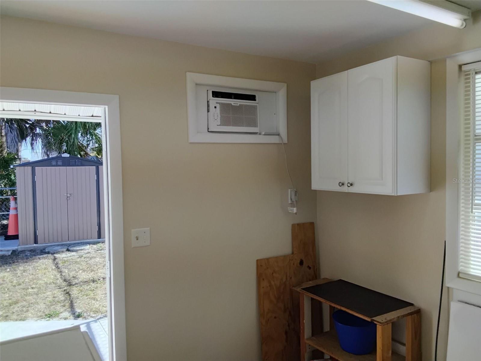702 CYPRESS PL — photo 40