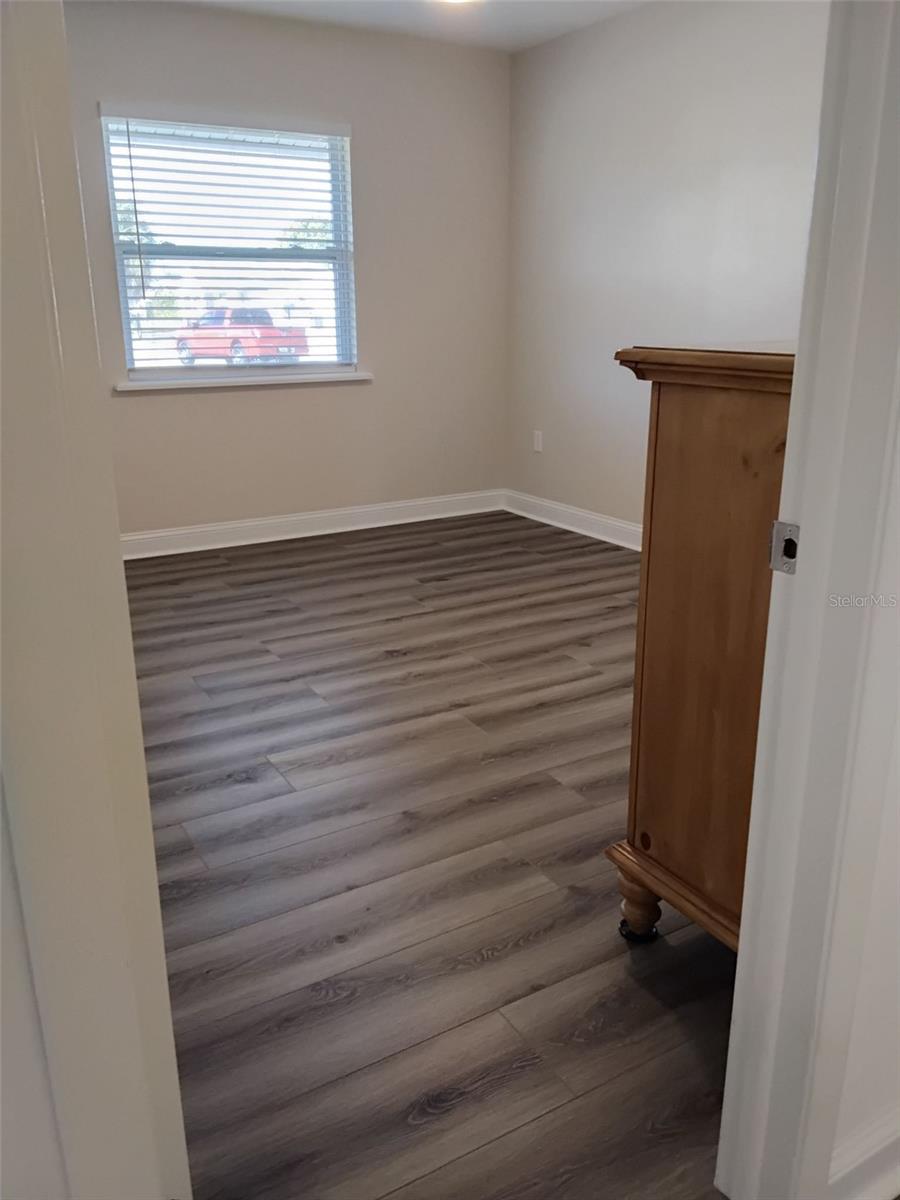 702 CYPRESS PL — photo 7