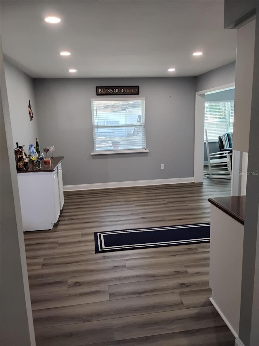 702 CYPRESS PL — photo 21