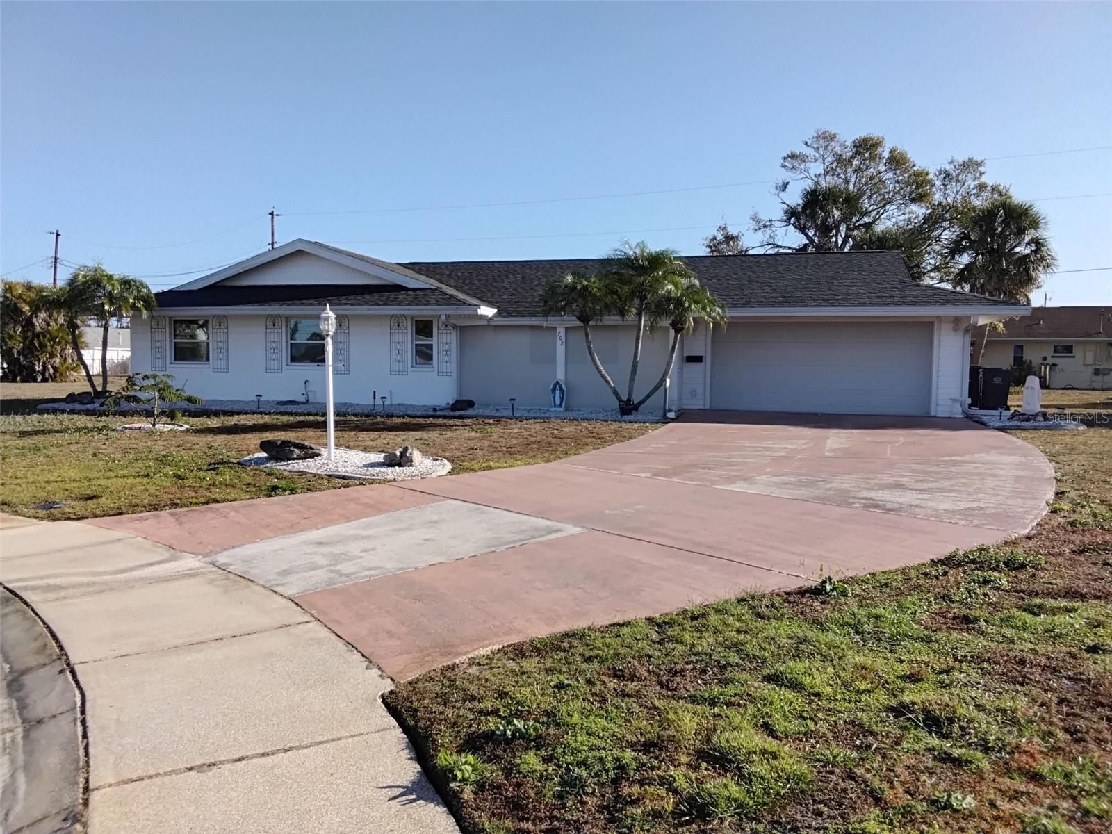 702 CYPRESS PL — photo 43