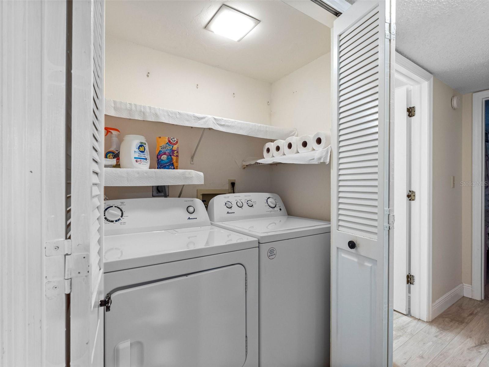 10182 SEMINOLE ISLAND DR — photo 10