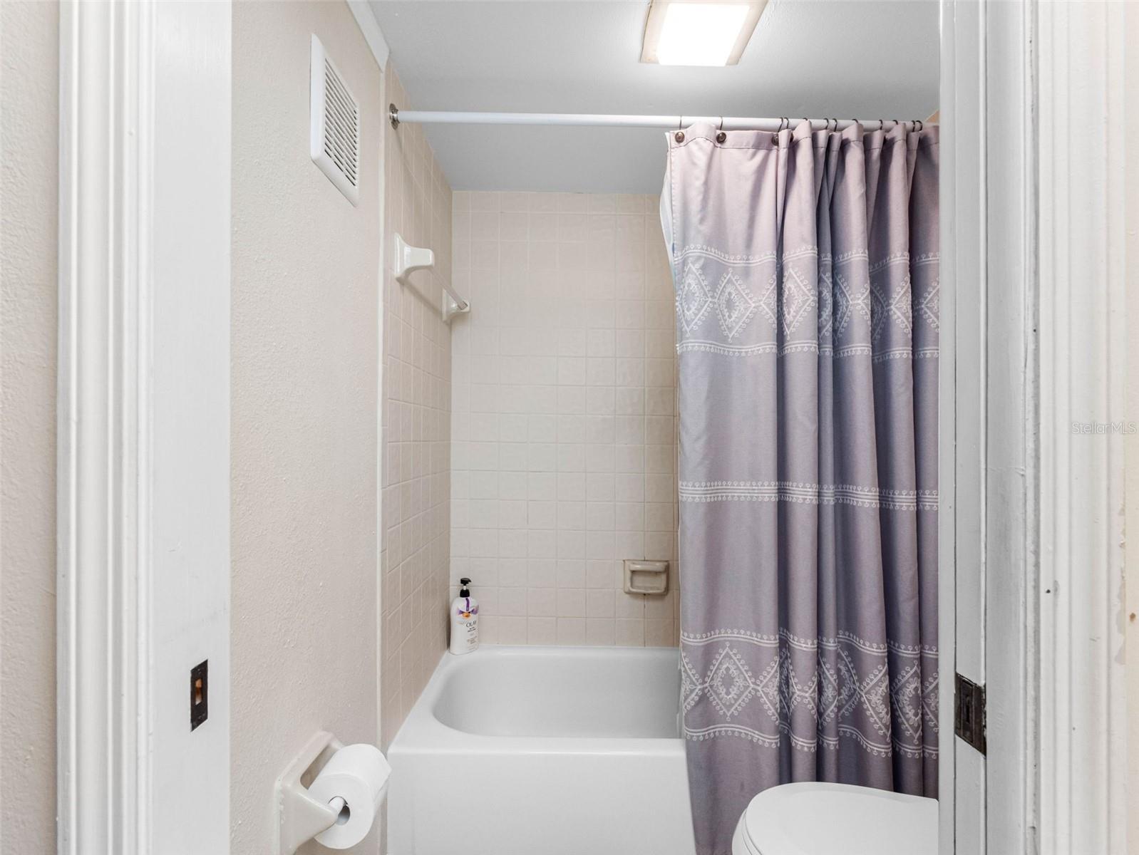 10182 SEMINOLE ISLAND DR — photo 8