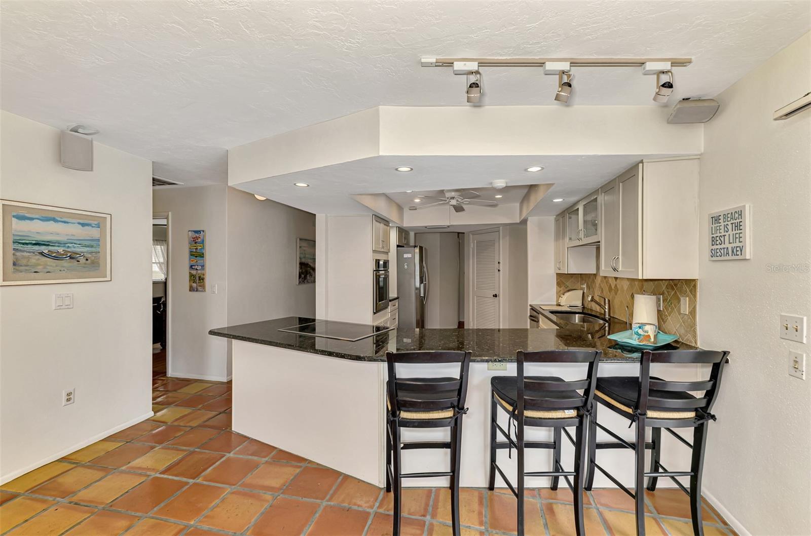 4946 COMMONWEALTH DR — photo 19
