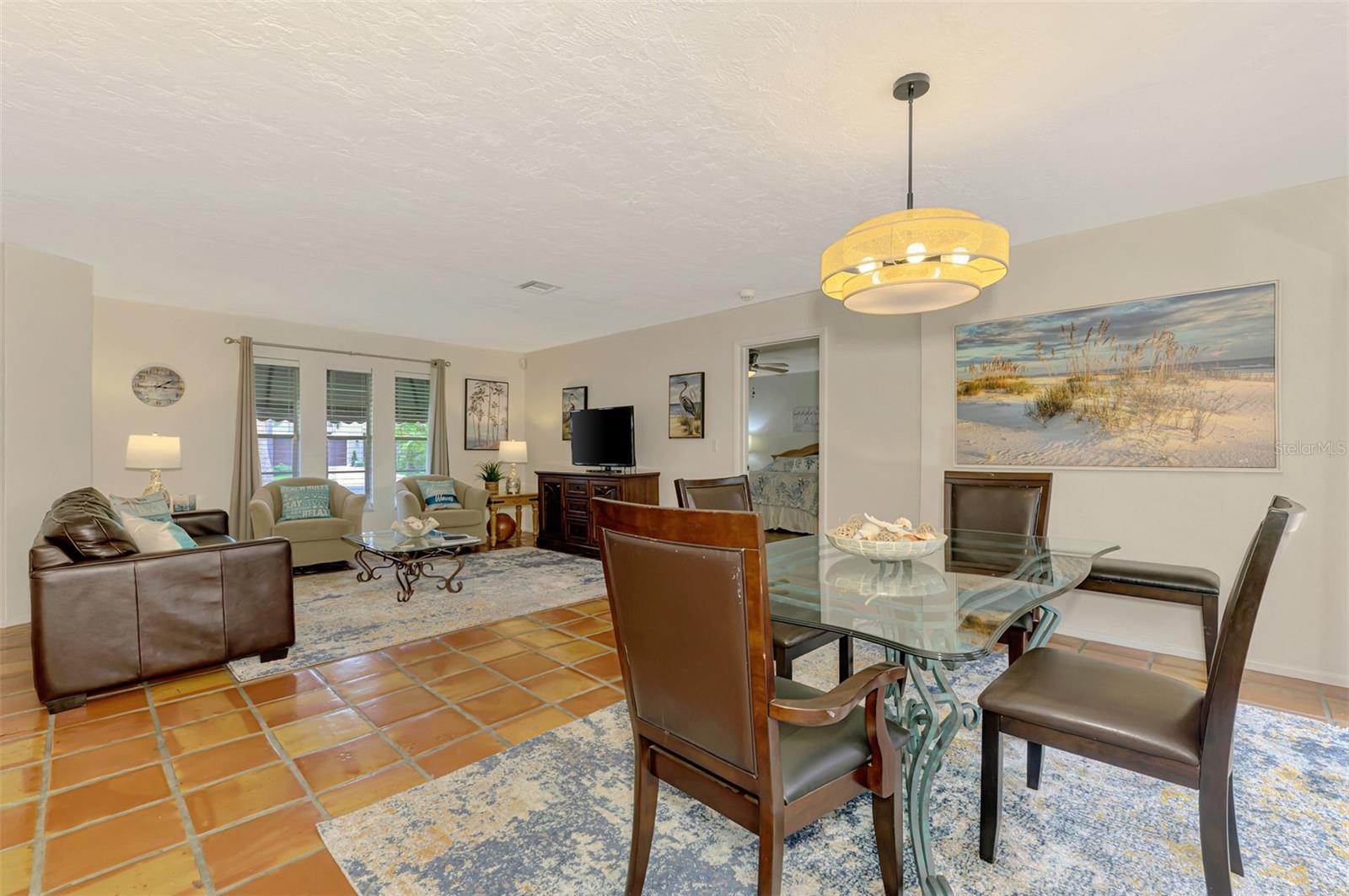 4946 COMMONWEALTH DR — photo 16