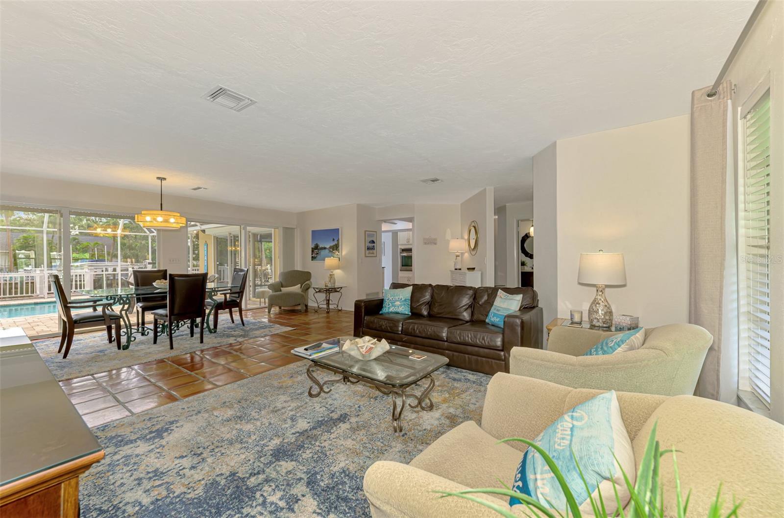 4946 COMMONWEALTH DR — photo 11