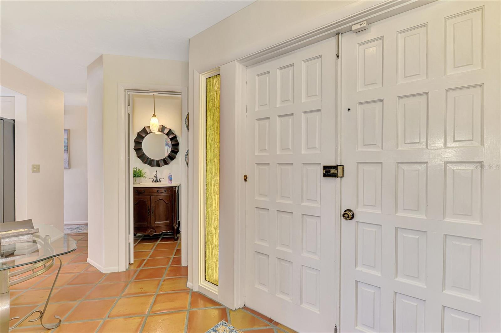 4946 COMMONWEALTH DR — photo 6
