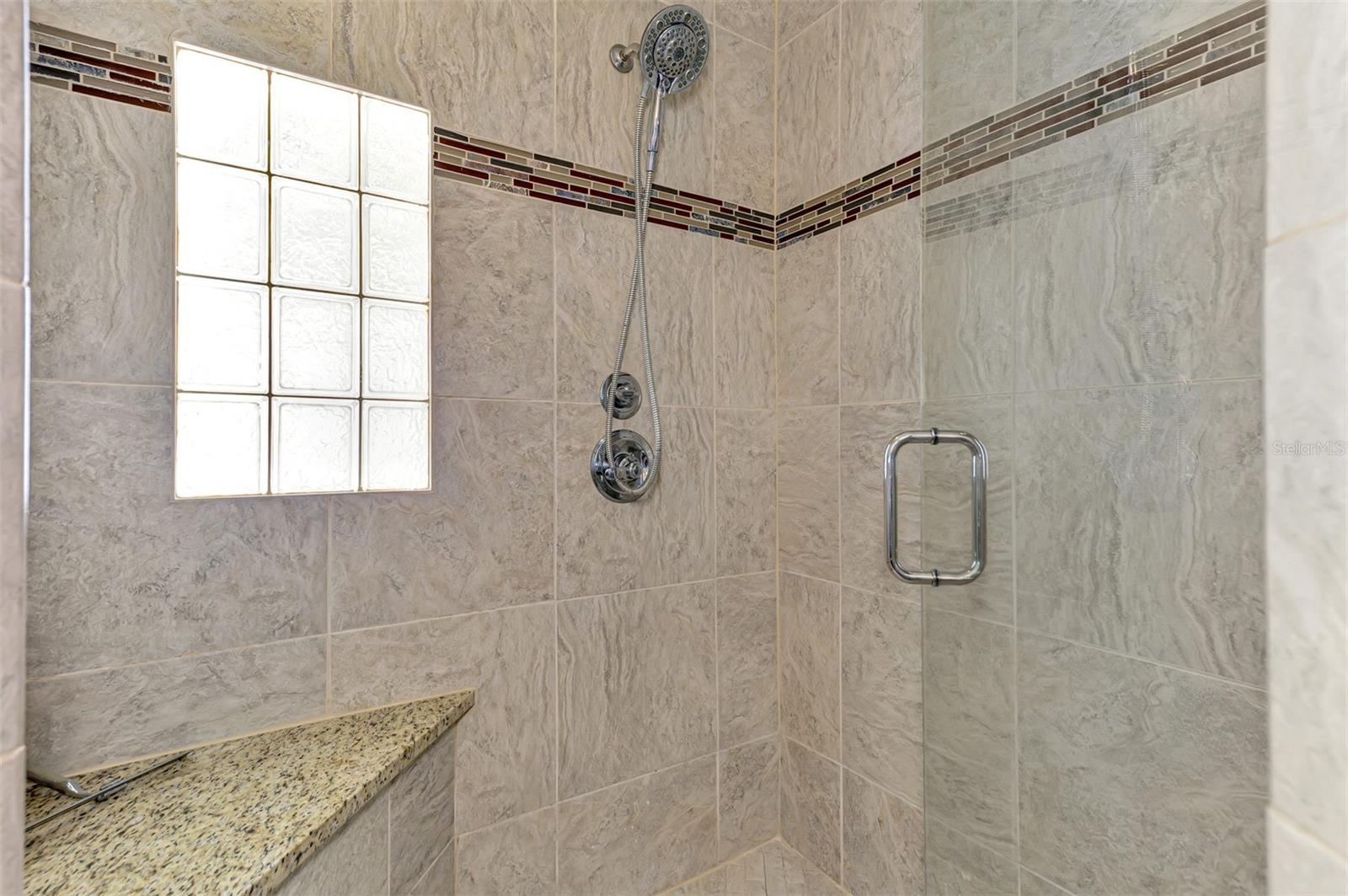 4946 COMMONWEALTH DR — photo 35