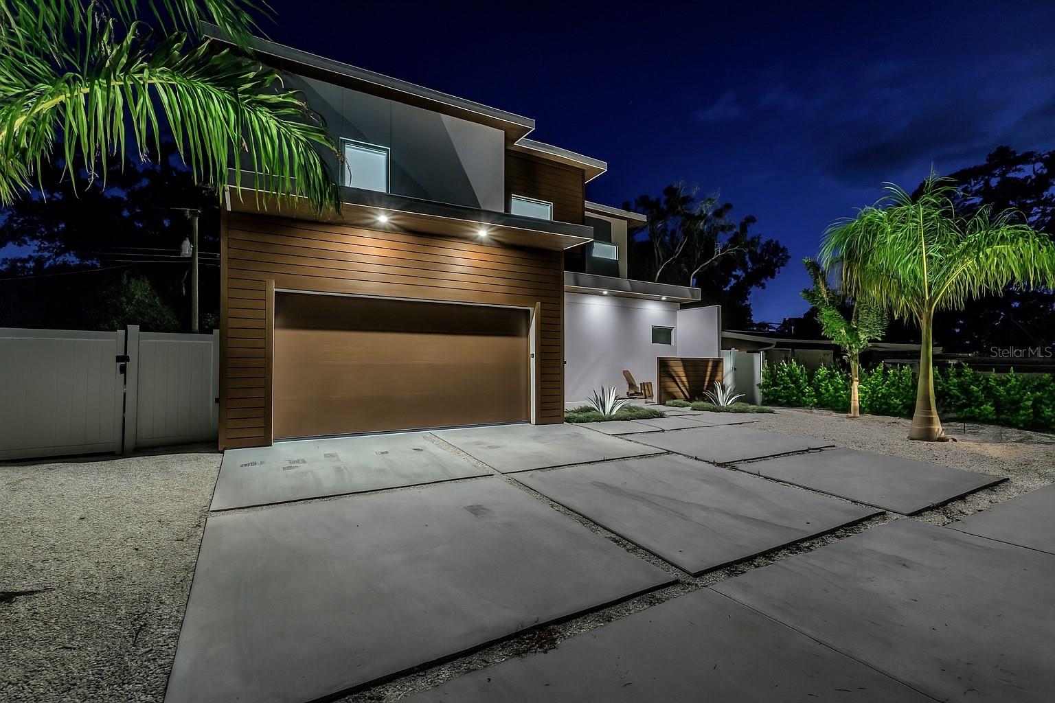 2314 FLOYD ST — photo 3