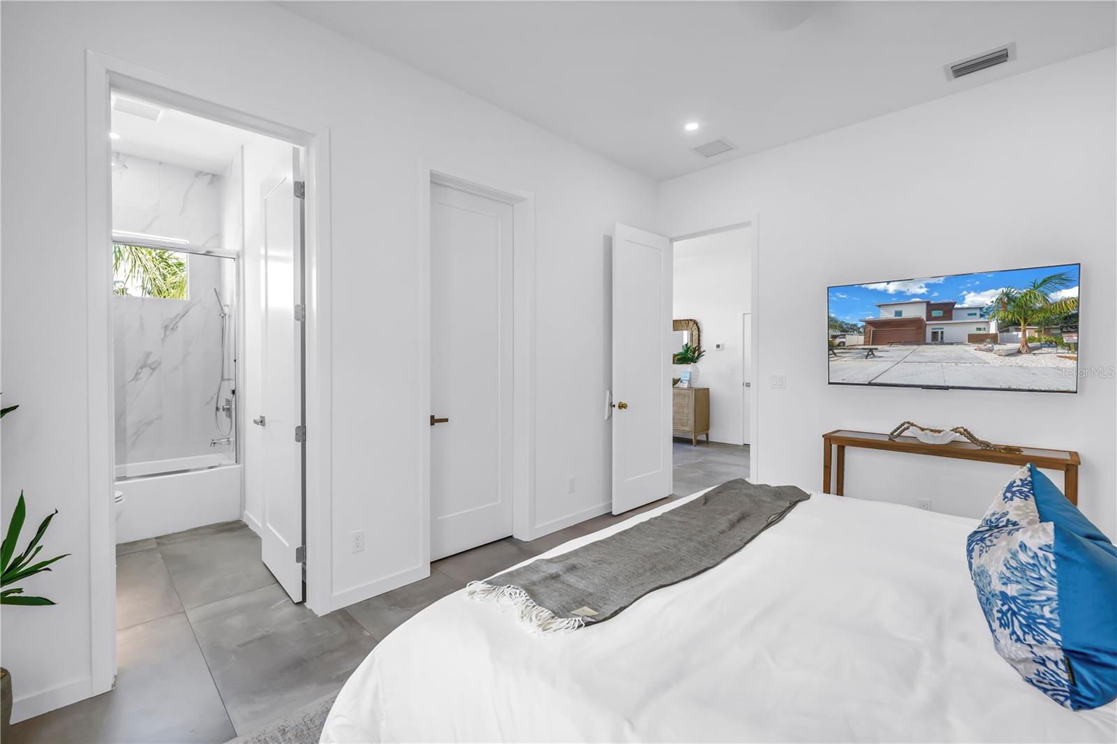 2314 FLOYD ST — photo 27