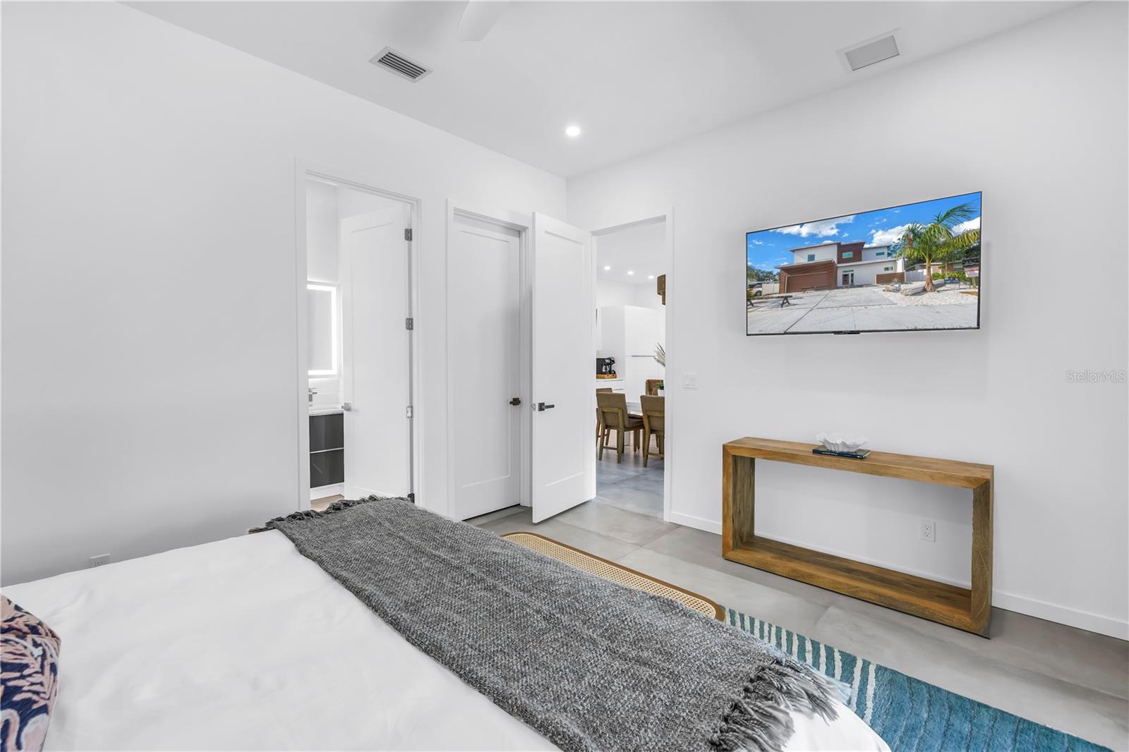 2314 FLOYD ST — photo 30
