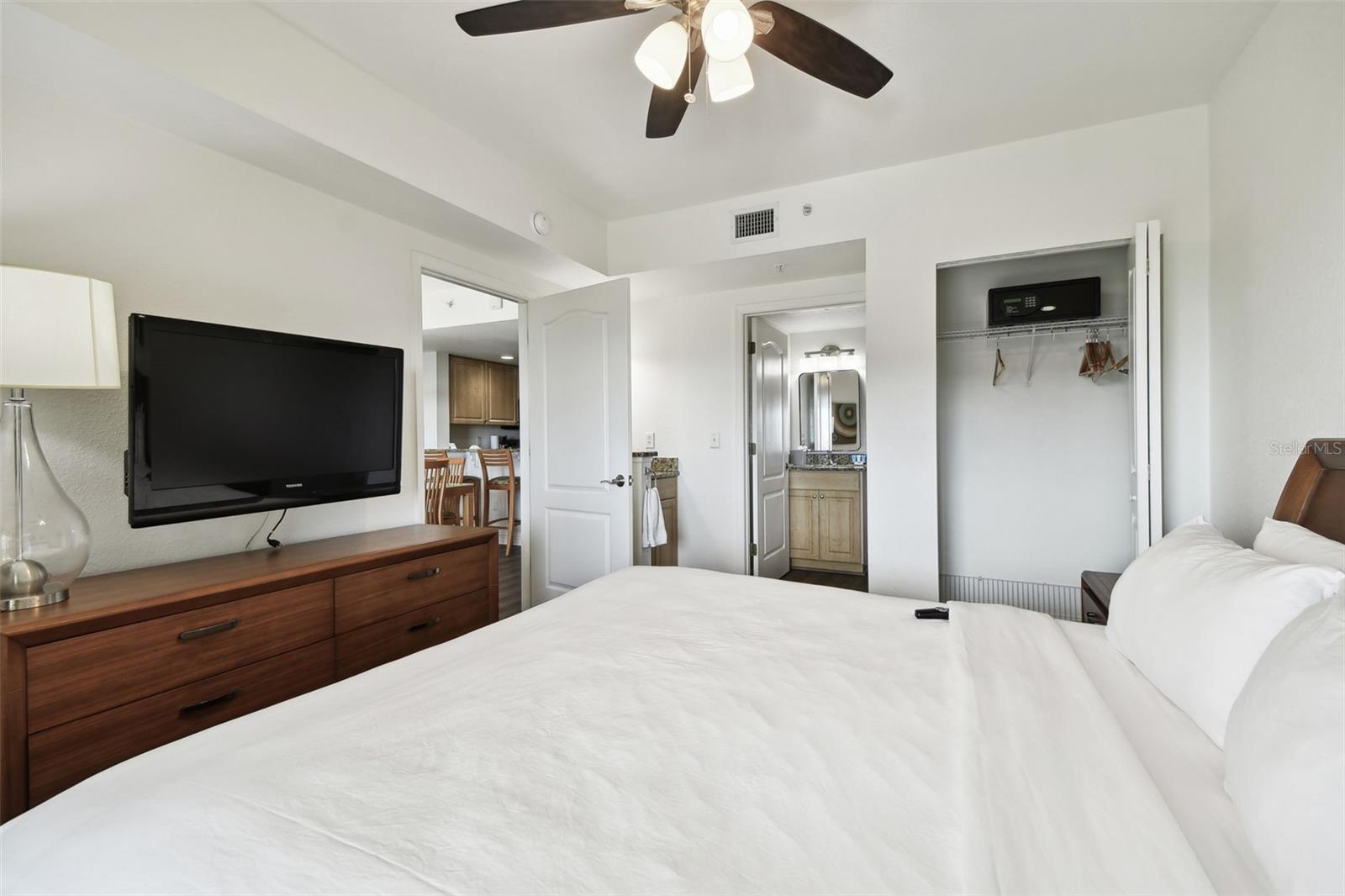 11605 GULF BLVD #402 — photo 23