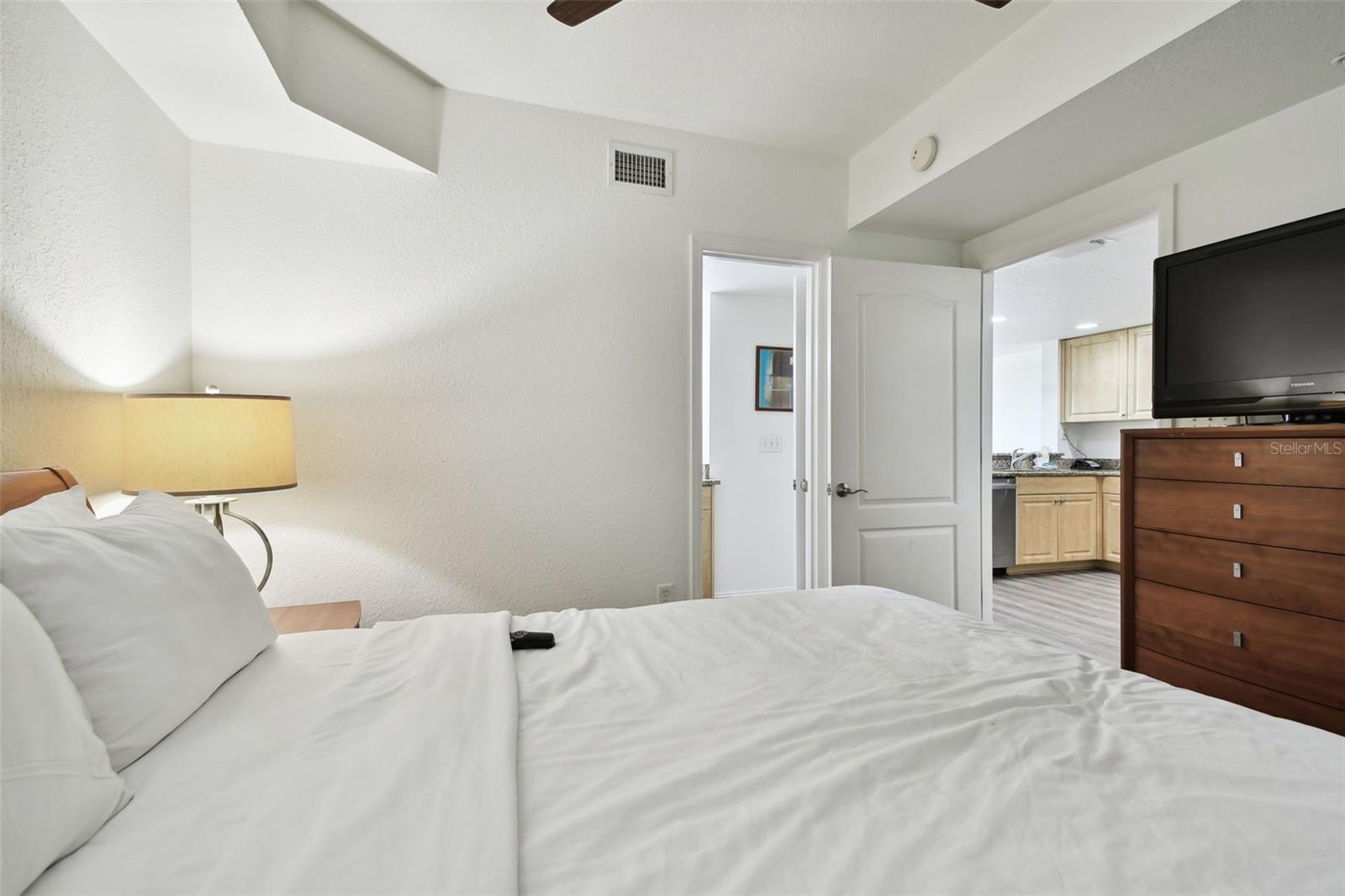 11605 GULF BLVD #402 — photo 29