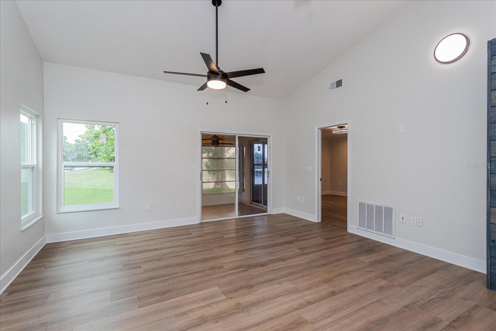 7728 BALHARBOUR DR — photo 8