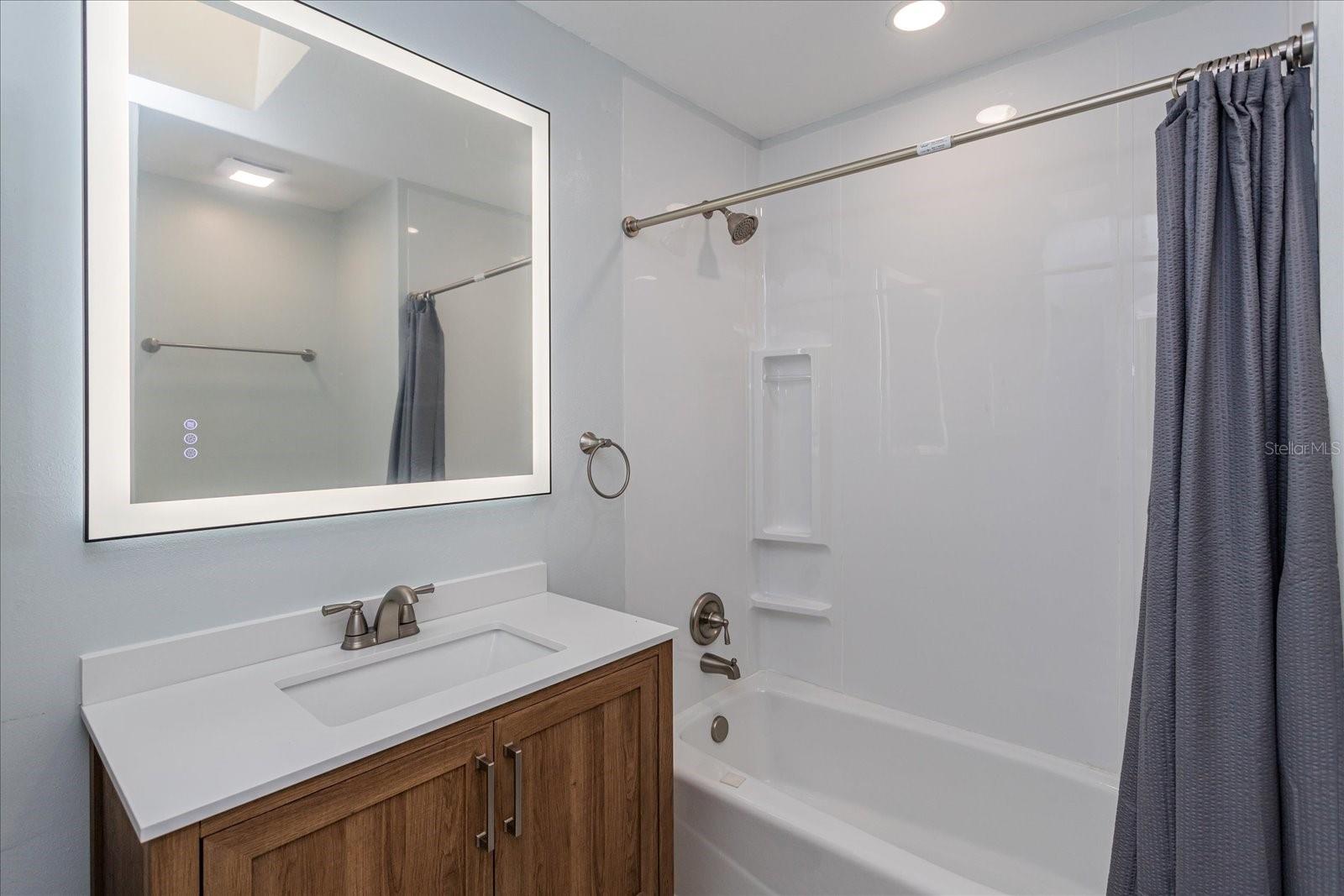 7728 BALHARBOUR DR — photo 10