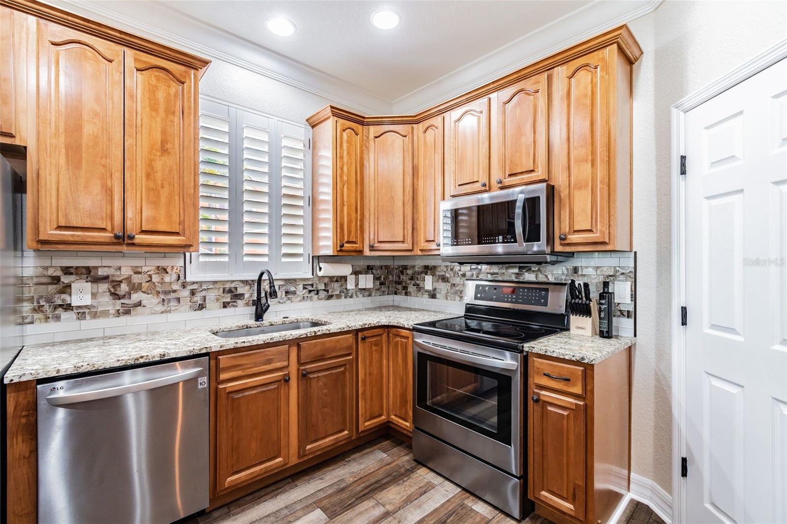 539 TREVISO DR — photo 2