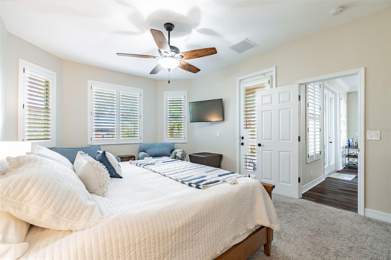 539 TREVISO DR — photo 11