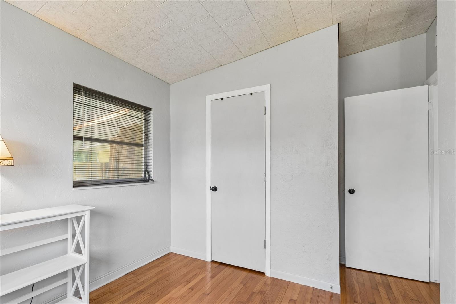 2110 FAIRWAY AVE S — photo 38