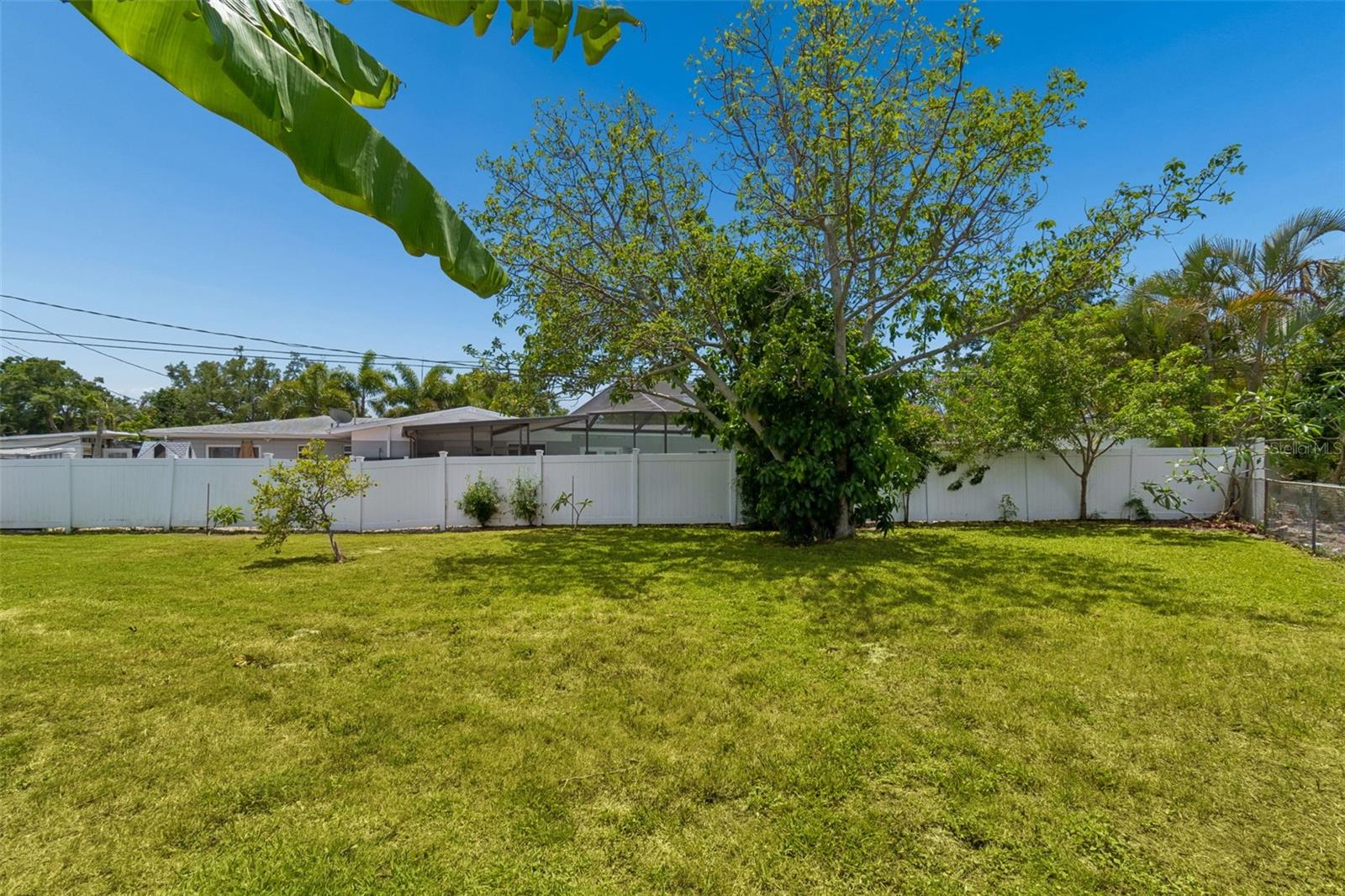 2110 FAIRWAY AVE S — photo 46