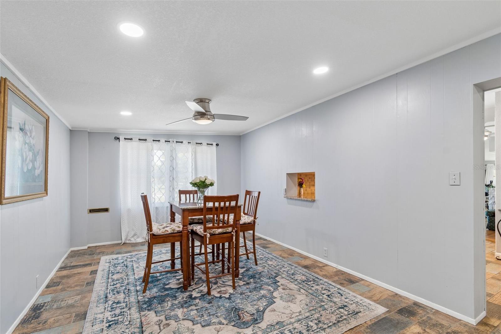 2110 FAIRWAY AVE S — photo 17