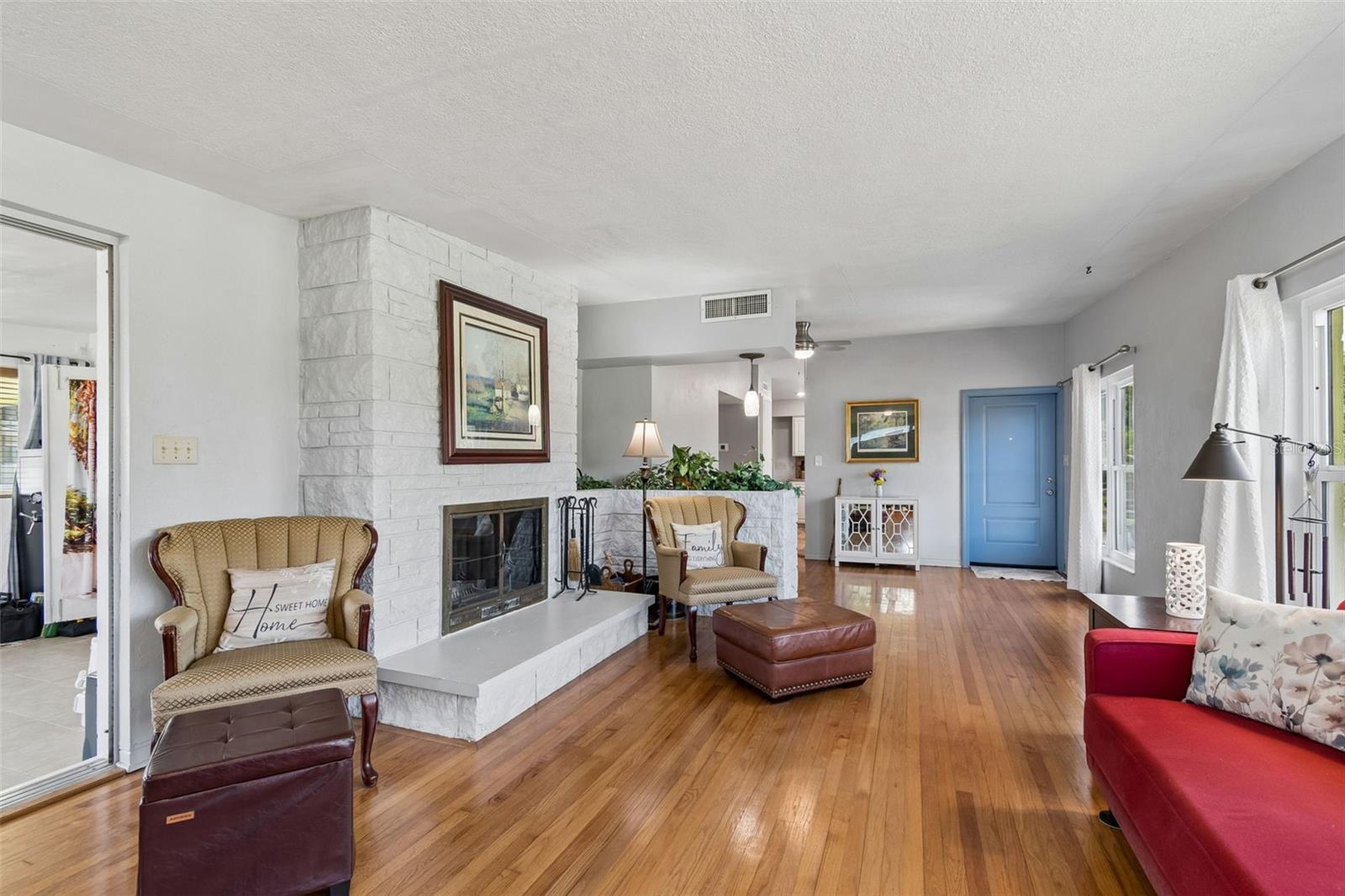 2110 FAIRWAY AVE S — photo 12