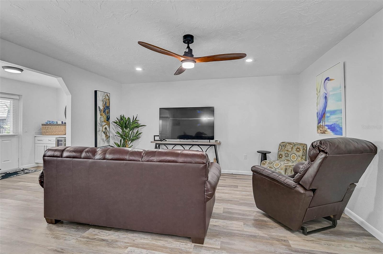 6308 MIDNIGHT PASS RD #6 — photo 17