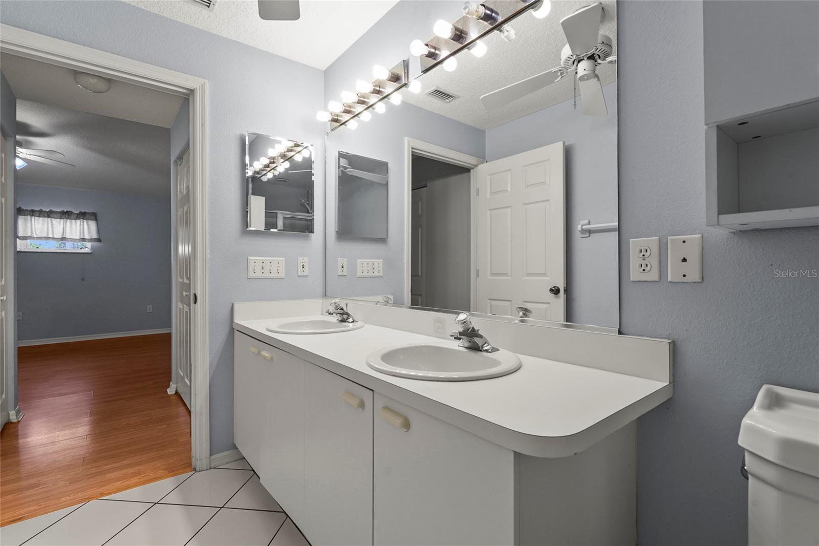 2417 FAIRWAY OAKS DR #22 — photo 36