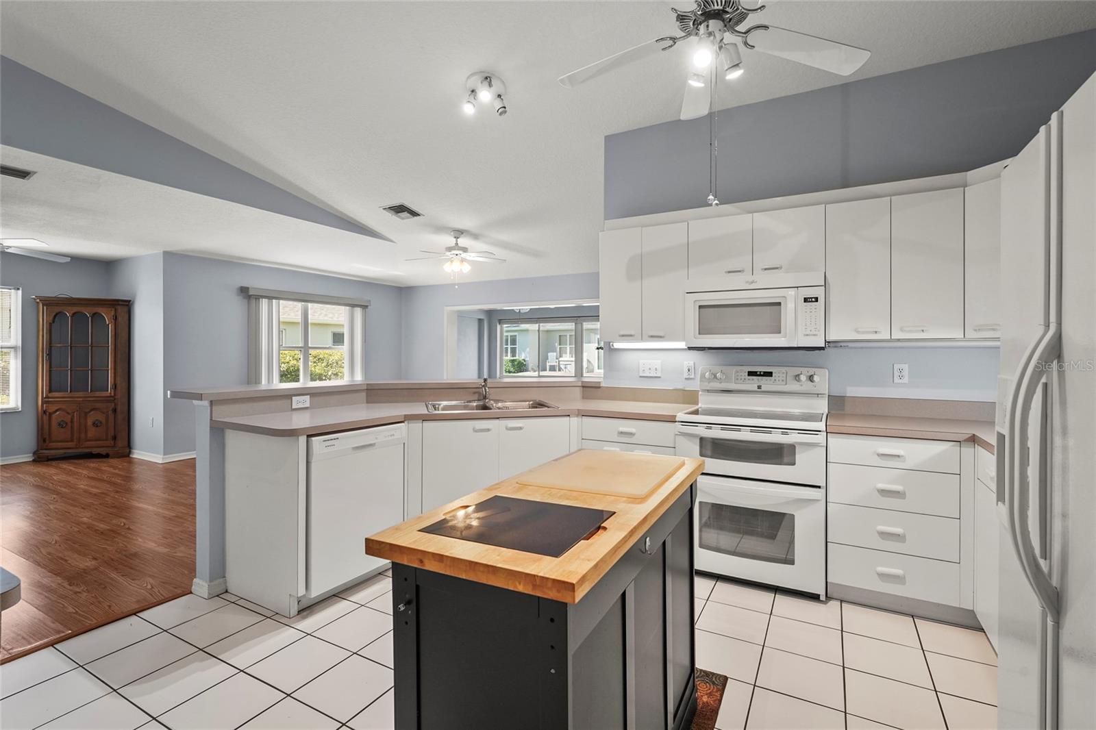 2417 FAIRWAY OAKS DR #22 — photo 20
