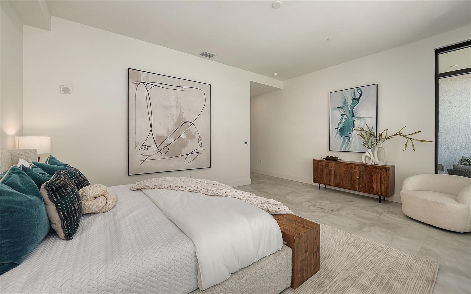 33 S PALM AVE #1501 — photo 27