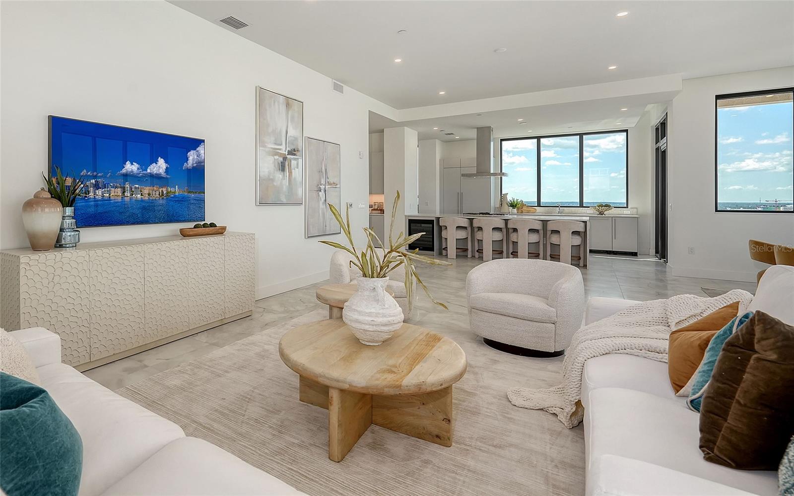 33 S PALM AVE #1501 — photo 8