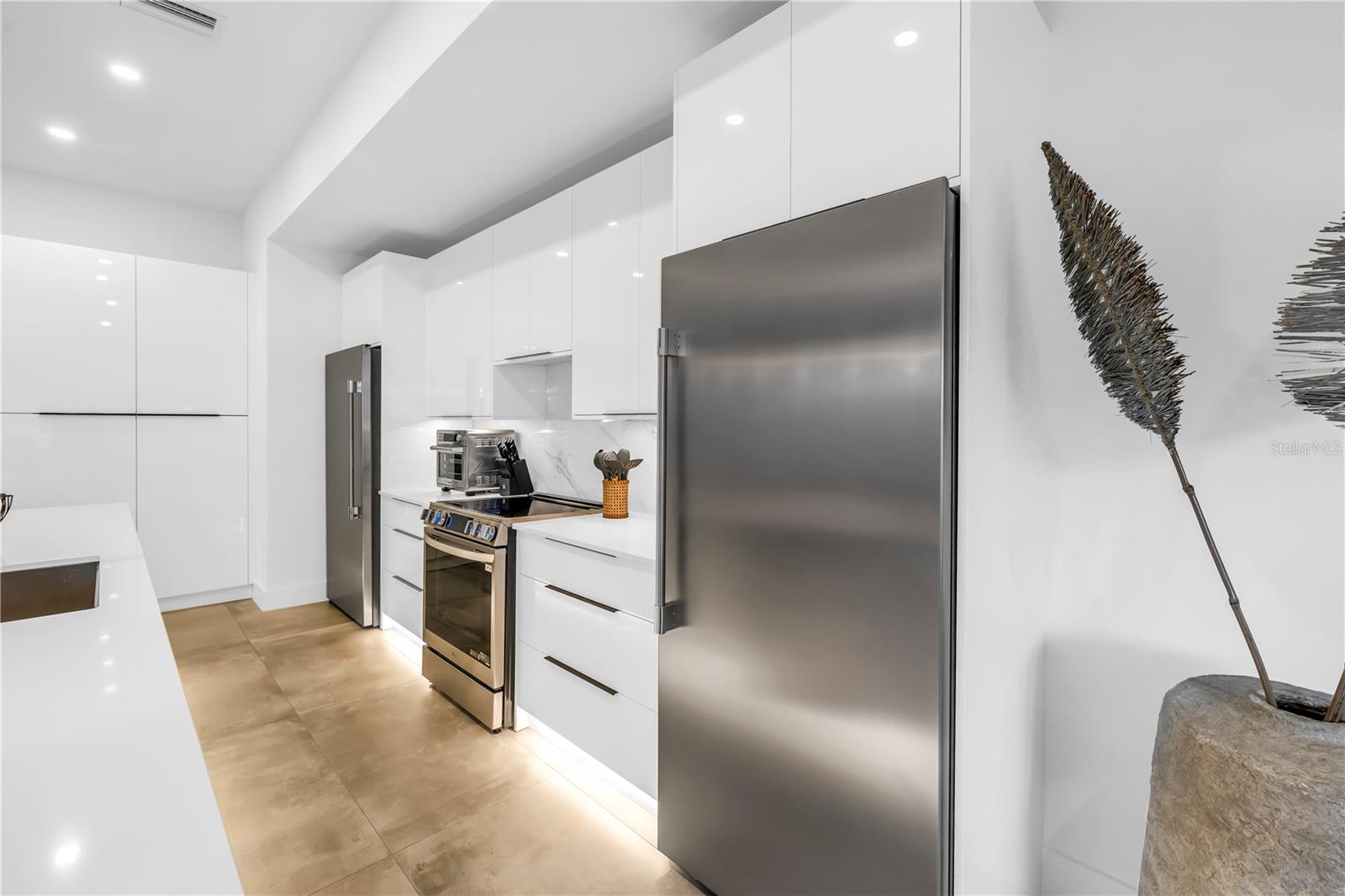 2065 GOLDENROD ST — photo 20