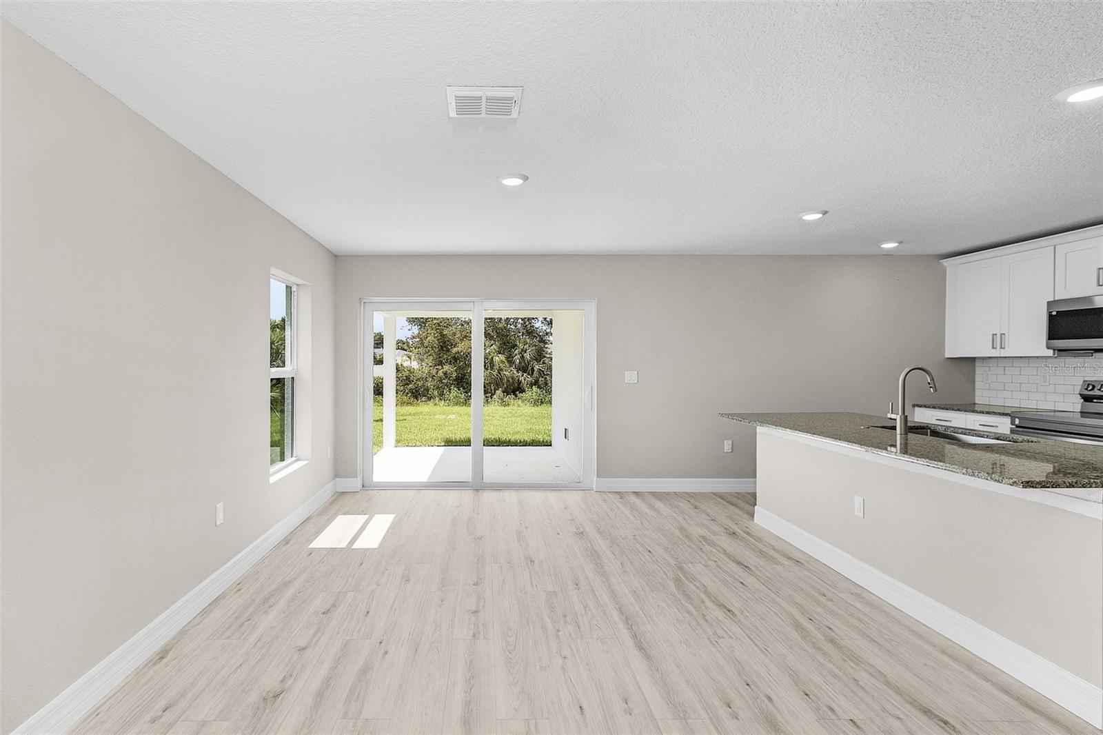 4798 JODY AVE — photo 9