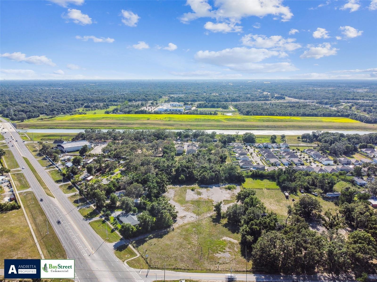 11102 N 301 HWY — photo 14
