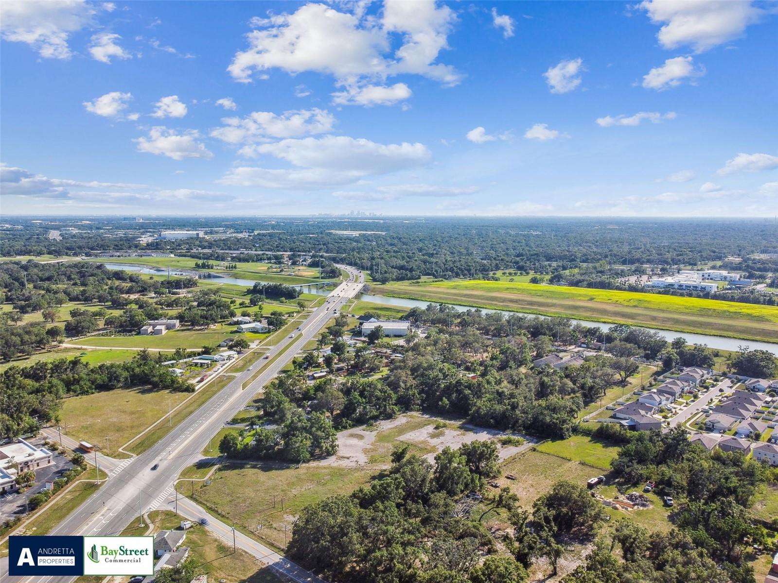 11102 N 301 HWY — photo 13