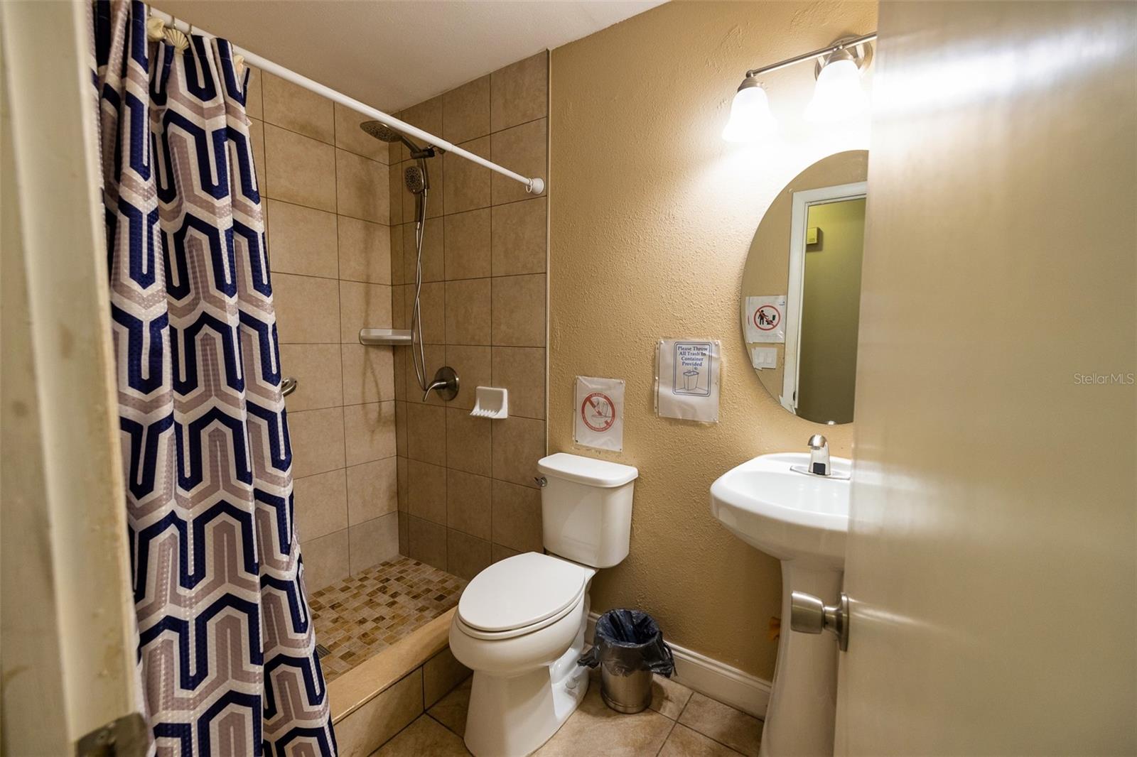7128 WRENWOOD CIR — photo 45