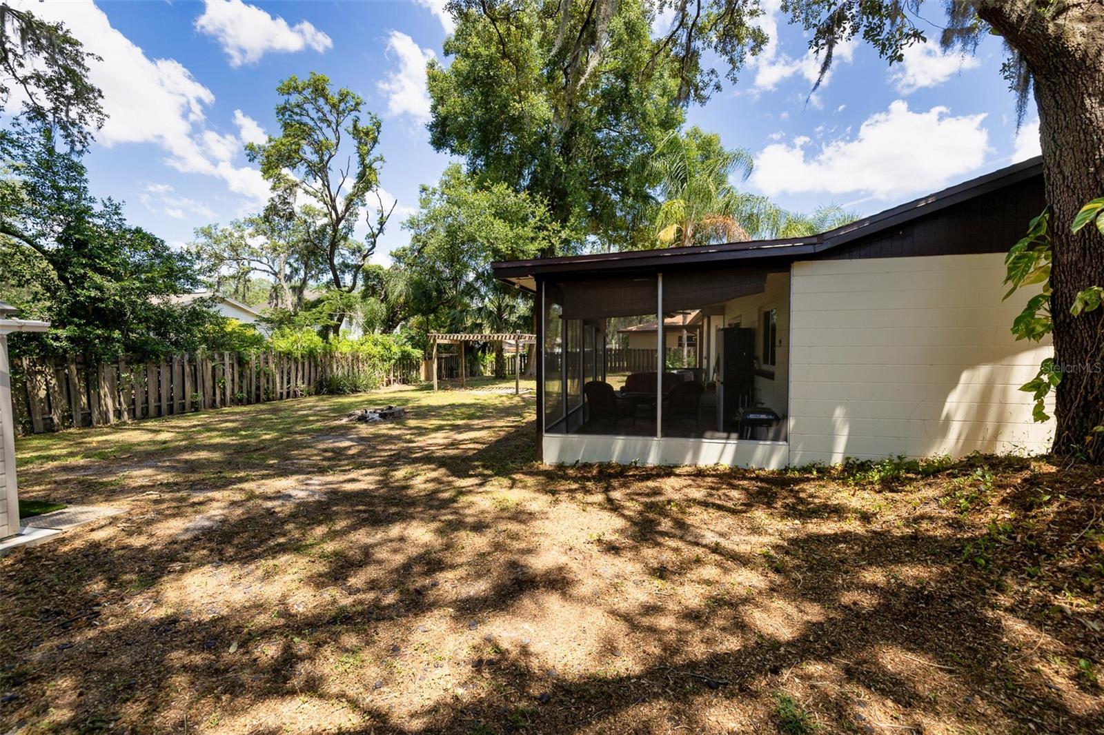 7128 WRENWOOD CIR — photo 30