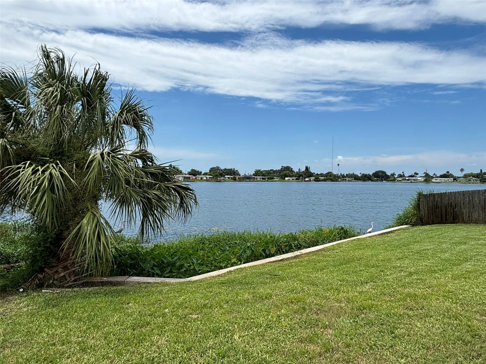 4368 SUNRAY DR — photo 4